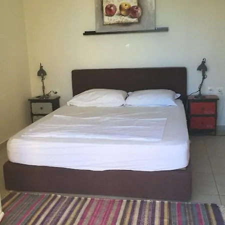 Ninas Place, 5min On Foot From The Pánormos